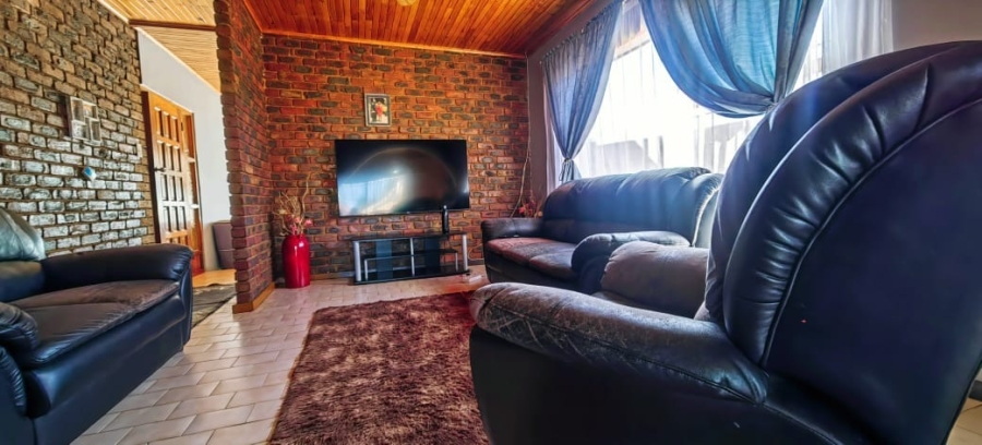 3 Bedroom Property for Sale in Dassie Rand North West